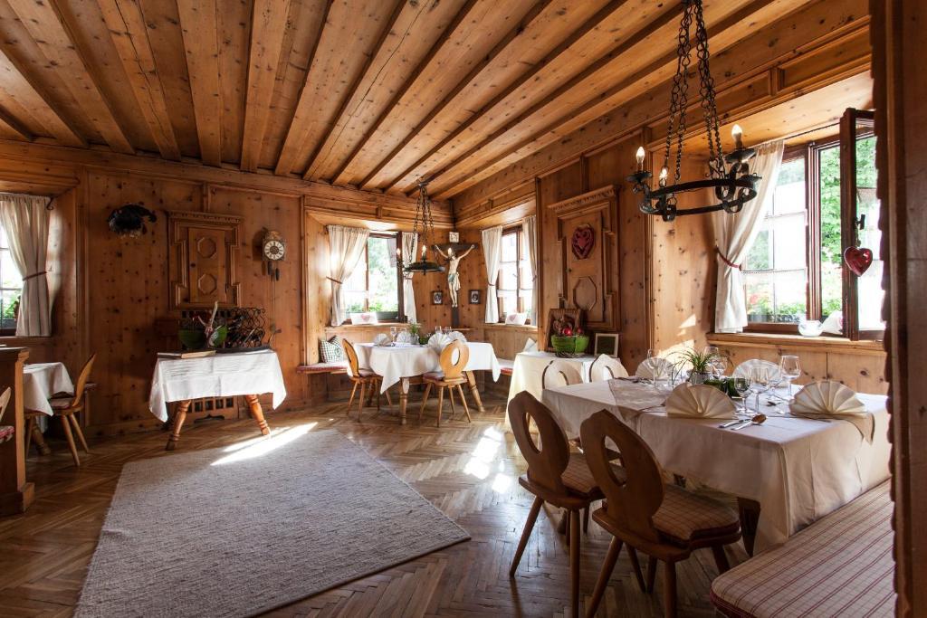 Posthotel Pfunds Zewnętrze zdjęcie