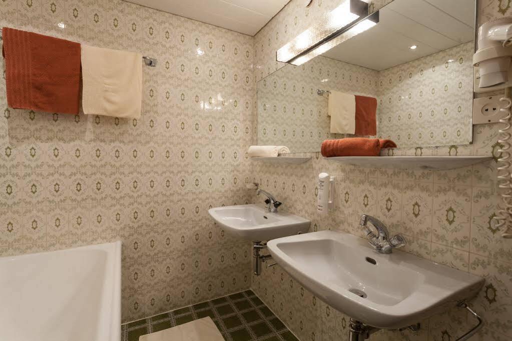 Posthotel Pfunds Zewnętrze zdjęcie